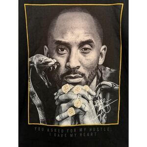 Kobe Bryant Black Mamba Tribute Graphic T-Shirt Mens Black Cotton Large Pro Team